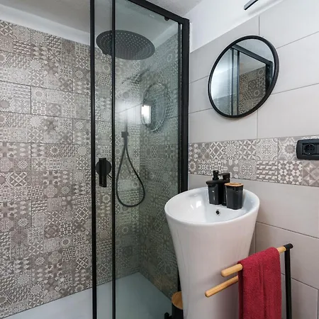 Sa Dommo De Luigi Daire Orosei