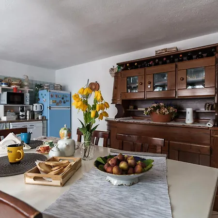 Sa Dommo De Luigi Daire *